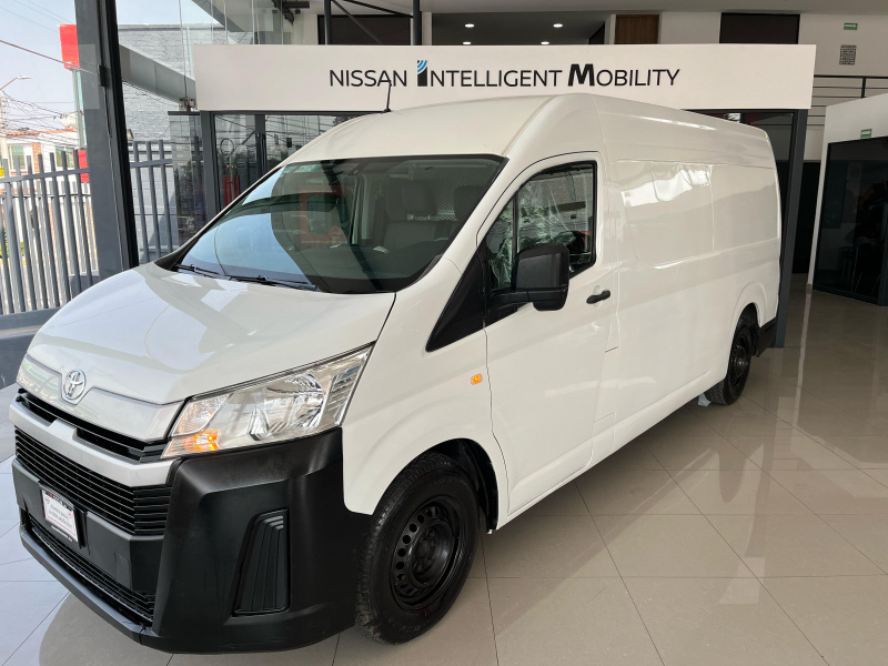 Toyota Comerciales Hiace Panel 5 pts. DX Superlarga, toldo alto, TM5 (línea nueva) 2020
